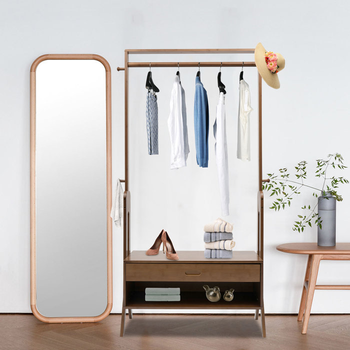 Red Barrel Studio® 66.7