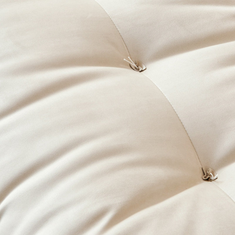 Minimalist cloud - style sofa