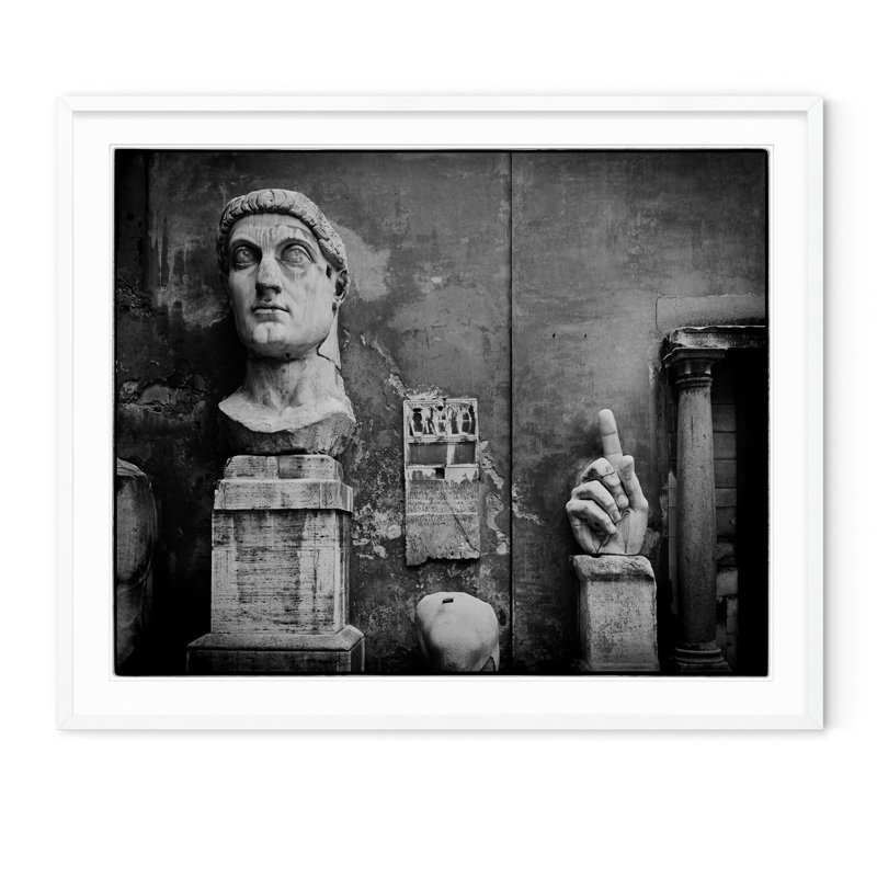 Remnants - Photographie encadrée sur papier, H 29,5 po x l 35,5 po, Cadre blanc