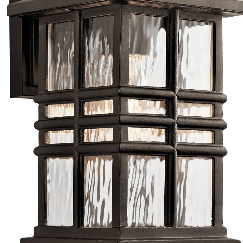 Lanterne murale d'extérieur martelée Beacon, H 17,5 po x l 9,5 po x P 10,5 po, Bronze vieilli