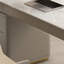 Bureau léger et luxueux moderne-446879811