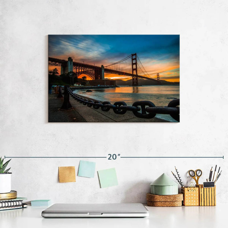 Lilie Golden Gate Promenade, 8" H x 12" W