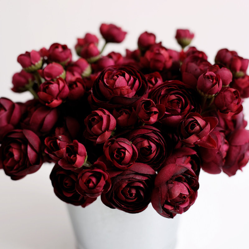 Arrangement floral renoncule en pot, Rouge