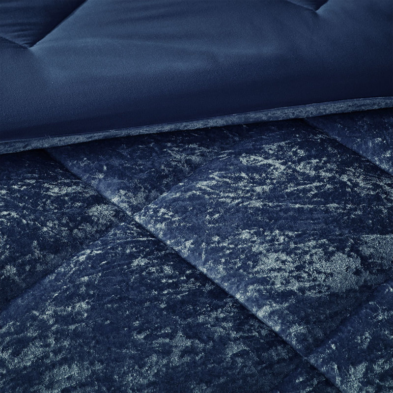 Luxurious Velvet Bedding Sets, Polyester, Modern Style, Bedroom Essential