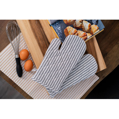 Bistro Stripe Cotton Oven Mitts and Potholders Heat Resistant Kitchen Linens