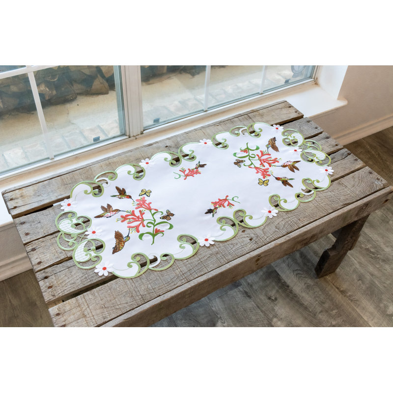 Chemin de table brodé avec colibris (15 po x 34 po)