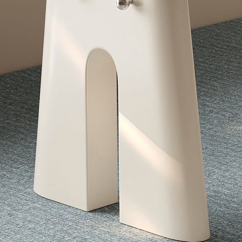 Design moderne avec une forme unique - bureau à 2 tiroirs, H 29,52 po x l 47,24 po x P 25,59 po
