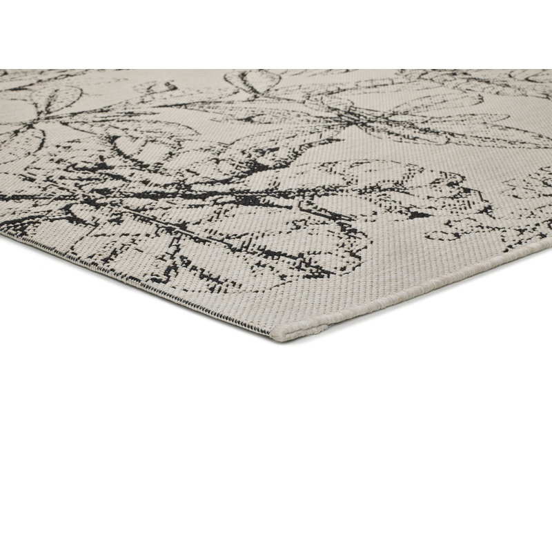 Aaniah Floral Indoor / Outdoor Area Rug, Rectangle 135 x 190cm