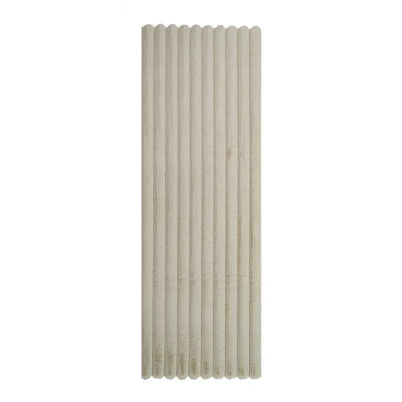 Tapis beige en fausse fourrure nervurée de la collection Nickole, Tapis de couloir 2 pi 3 po x 8 pi