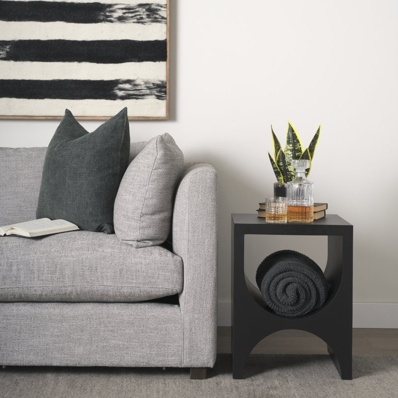 Lille Iron Top End Table