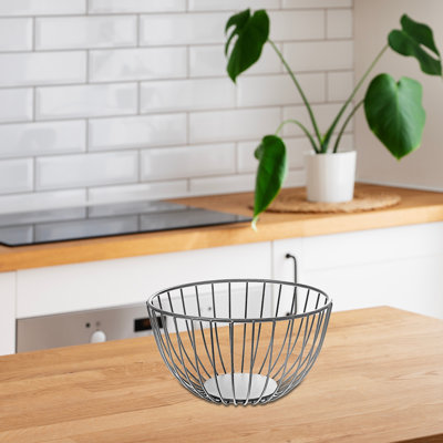 Panier en métal avec revêtement thermolaqué