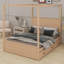 Un lit plateforme à baldaquin avec lit gigogne et tiroirs structure les chambres à coucher de style moderne ou rustique.