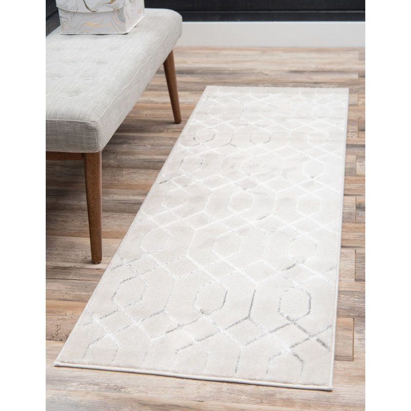Glam Geometric White Silver Area Rug, Runner 2' x 6'1"