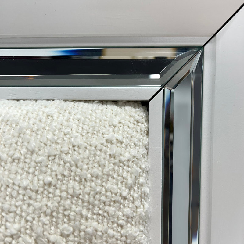 Lit EK blanc bouclé avec perle et rangement Tarian, Très grand lit