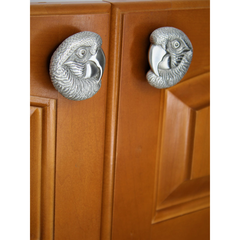 2" Parrot Left Facing Knob