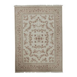 Oriental Area Rug in Ivory