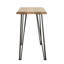 Table en bois naturel avec pieds en épingle à cheveux noir mat