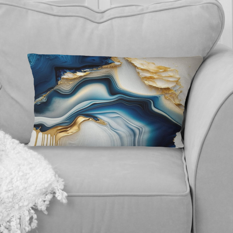 Coussin décoratif abstrait en marbre doré et bleu Abstract Geode II