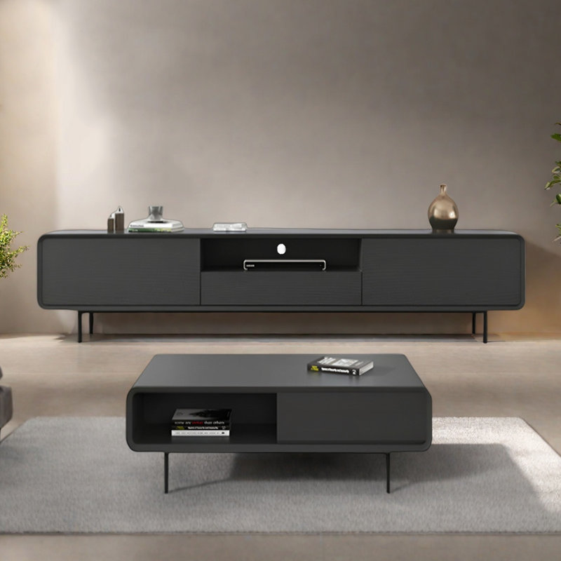 Ferretti, Black, Black