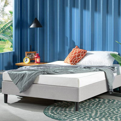 Lit plateforme tapissier Besnik