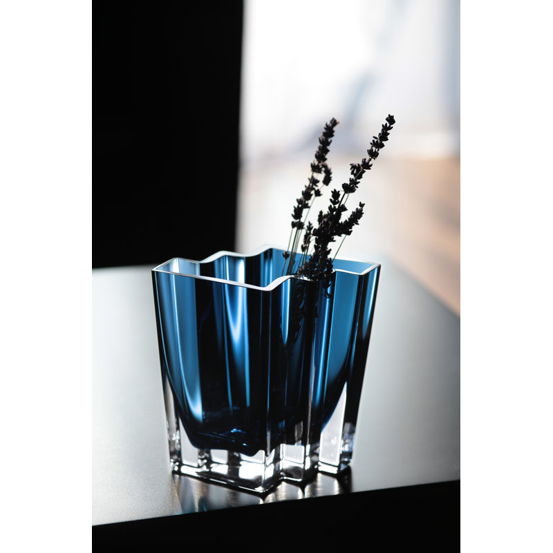 Verre - vase - couleur améthyste profonde - motif à chevrons - hauteur de 6,25 po - durable - fabriqué en Europe - par Barski