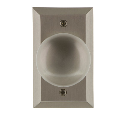 Studio Plate with New York Door Knob