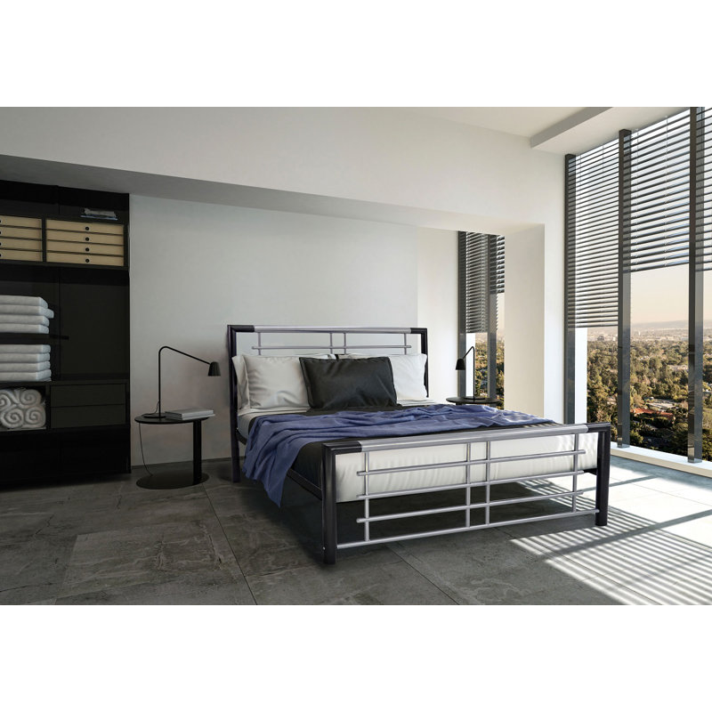 Kirke Metal Bed, Small Double (4')