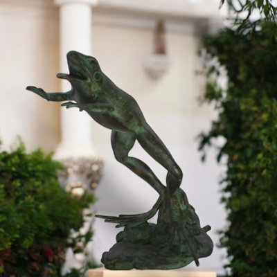 Frog Jumping Bronze Statue Fountain - Tybee Playful Outdoor Pond Decor Sculpture, 11"L x 13"W x 16"H