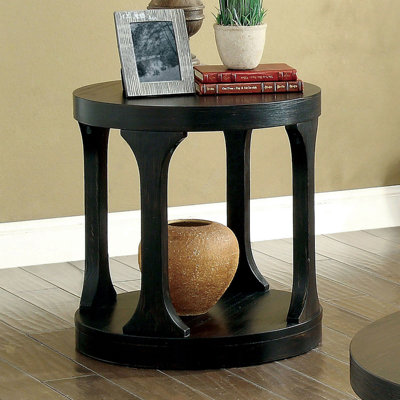 Table basse de style transitionnel avec finition noire antique et structure audacieuse avec tablette de rangement supplémentaire
