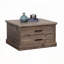 Table basse au design rustique - Finition brun pin-403792782