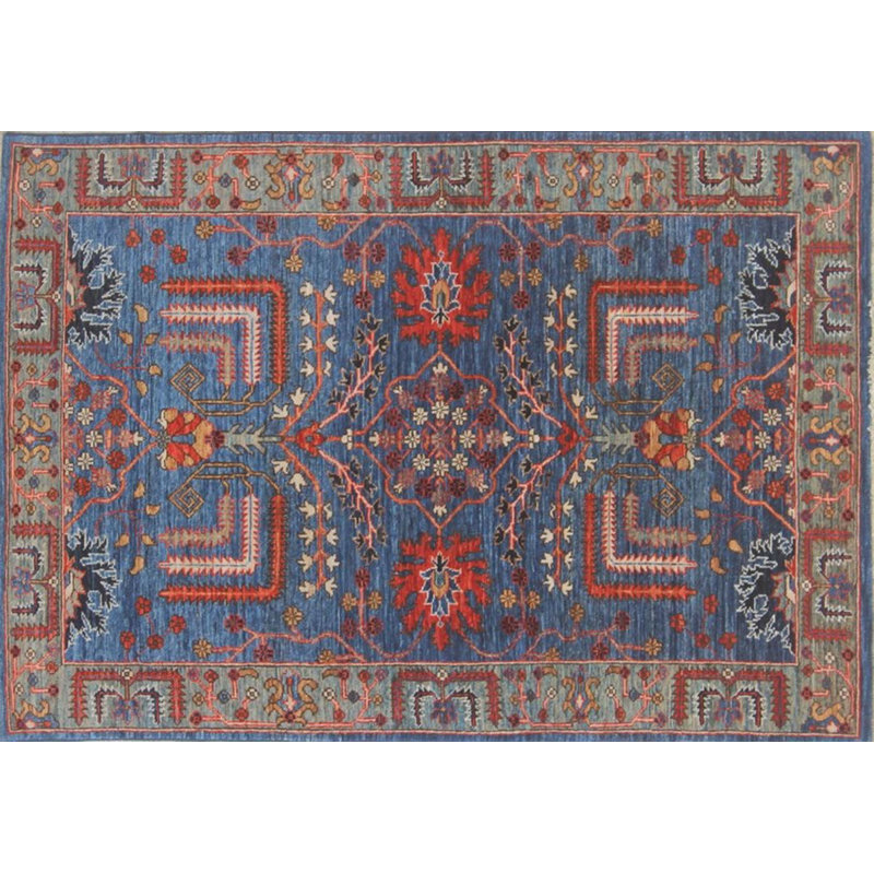 Traditional Hand Knotted Wool Oriental Rug