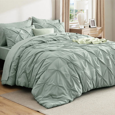 Bedsure Oversized Queen Burgundy Pintuck Bed-in-a-Bag - Sage Green Pinch Pleat Comforter Set with Sheets, Pillowcases & Shams (Set of 7)
