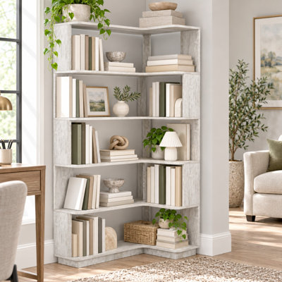 Bibliothèque d'angle en forme de L avec tablettes de rangement ouvertes