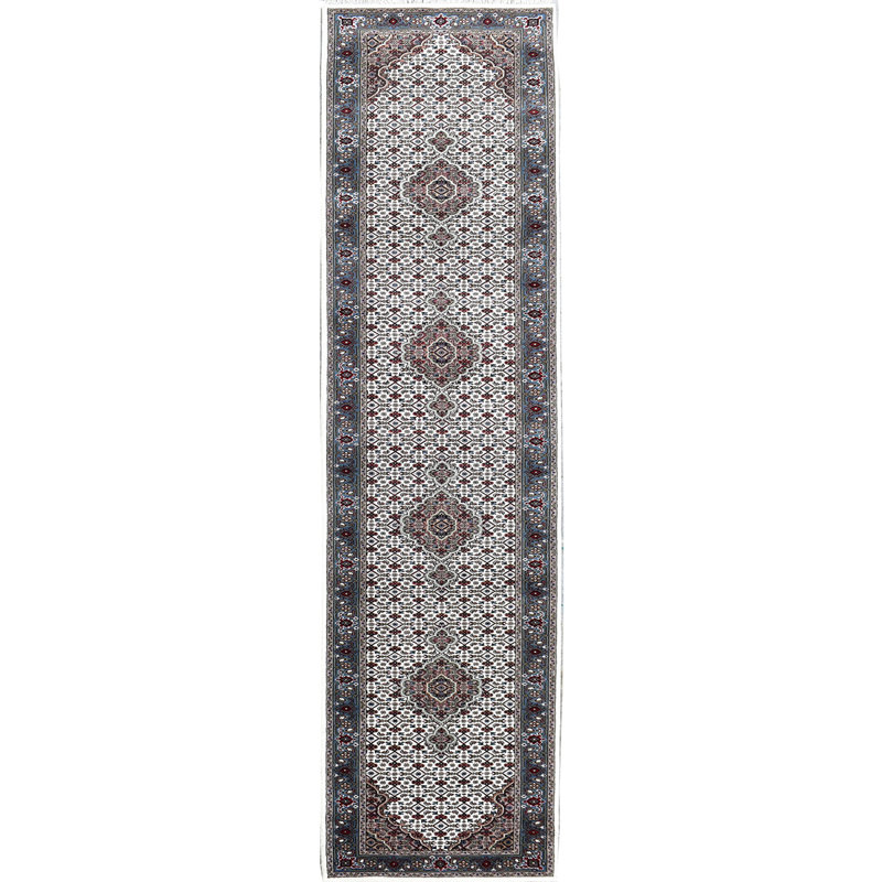 Wool Oriental Area Rug in Ivory, Runner 2'6" x 6'