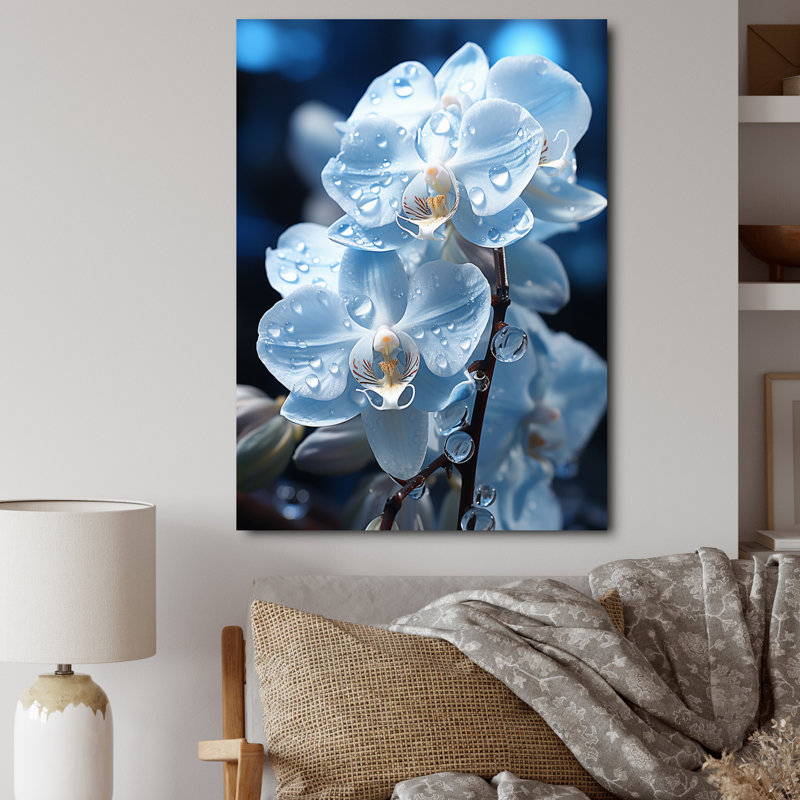 «Walta Blue White Flower Field Pearlescent Orchids», reproduction d'art sur toile encadrée, H 32 po x l 24 po x P 1 po