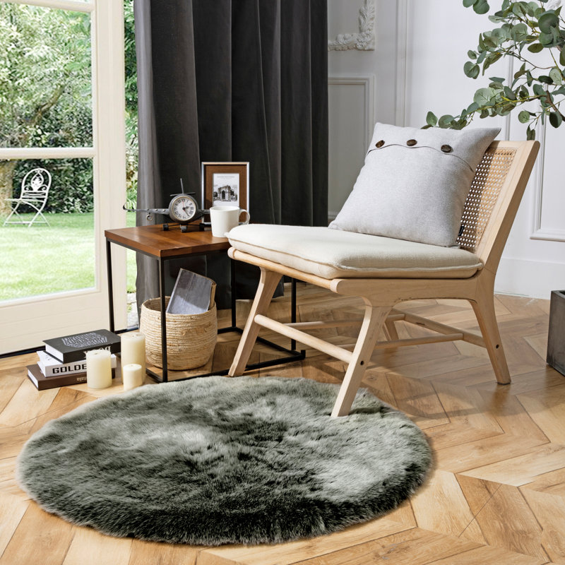 Tapis gris tissé à la machine 2 pi x 3 pi Novelty, Rond 3 pi