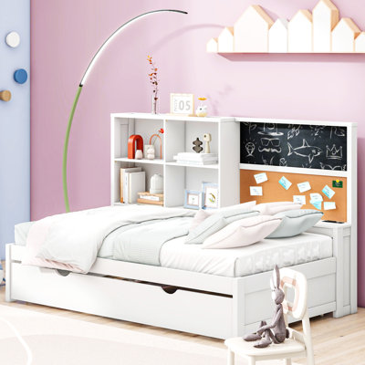Lit de jour avec tablettes de rangement