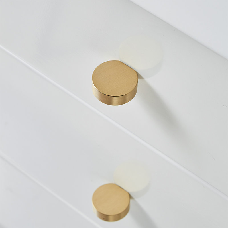 Circle Knob, 1 3/16"