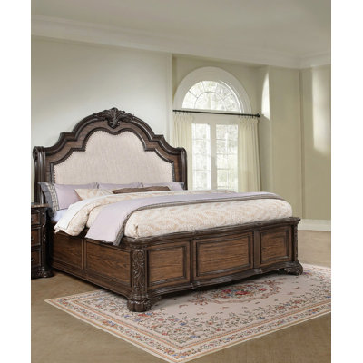 1Pc Traditional Style Fabric Upholstered Headboard With Tufted Nail - Head Trim For A Timeless And Formal Bedroom Ambiance