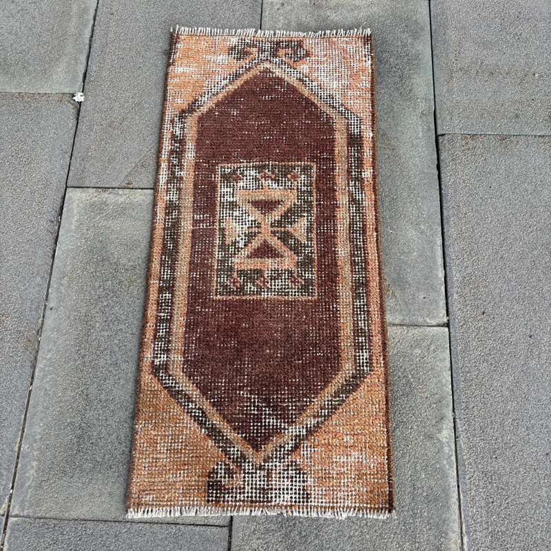 Tapis de porte turc en laine noué à la main de couleur rouge vif - idéal pour ajouter un charme rétro aux vestibules