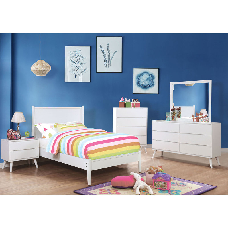 Aliyna Piece Bedroom Set