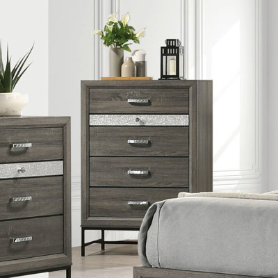 Commode 4 tiroirs de style contemporain avec pieds en métal et poignées décoratives en acrylique