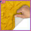 Tapis de bain texturé jaune abstrait-122196598