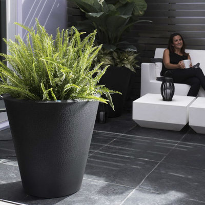 Bleeker Tall Round Double-Walled Planter