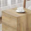Améliorez votre espace de vie avec cette table basse carrée moderne en bois aggloméré: texture de bois lisse et légère, design élégant, 15,7 x 15,7 x 15,7 pouces
