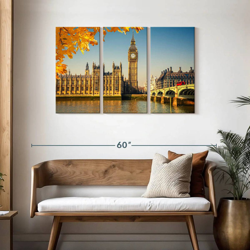 Nicci Sunny In Westminster, 28" H x 45" W
