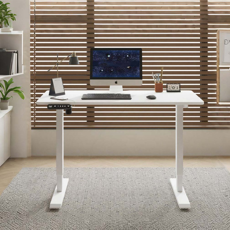 Bureau électrique à hauteur réglable, H 45 po x l 47,2 po x P 24 po, Chêne, Blanc