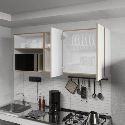 Armoire de cuisine en chêne naturel et blanc avec espace pour micro-ondes et tablette ouverte