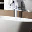 Robinet de baignoire autoportant avec douche à main - construction solide, rehausse l'ambiance de la salle de bain en métal, débit d'eau de 3,9 gal / min