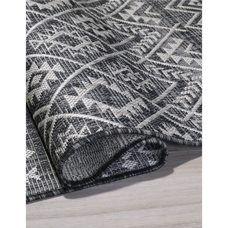 Jeton Geometric Indoor / Outdoor Rug, Rectangle 5'2" x 7'6"